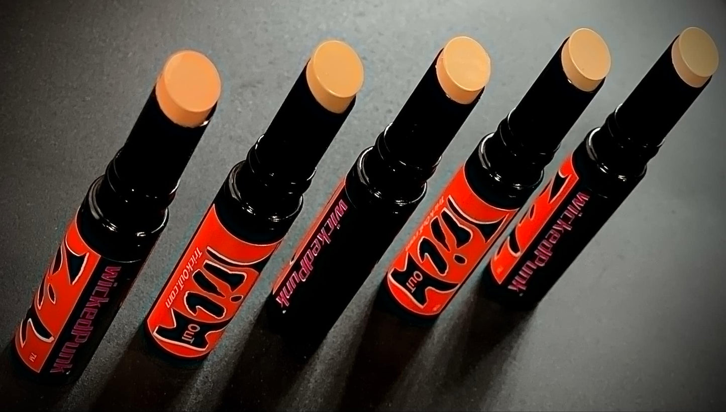 Trick Concealer Touch Up Stick